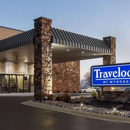 Travelodge By Wyndham Coffeyville Екстер'єр фото